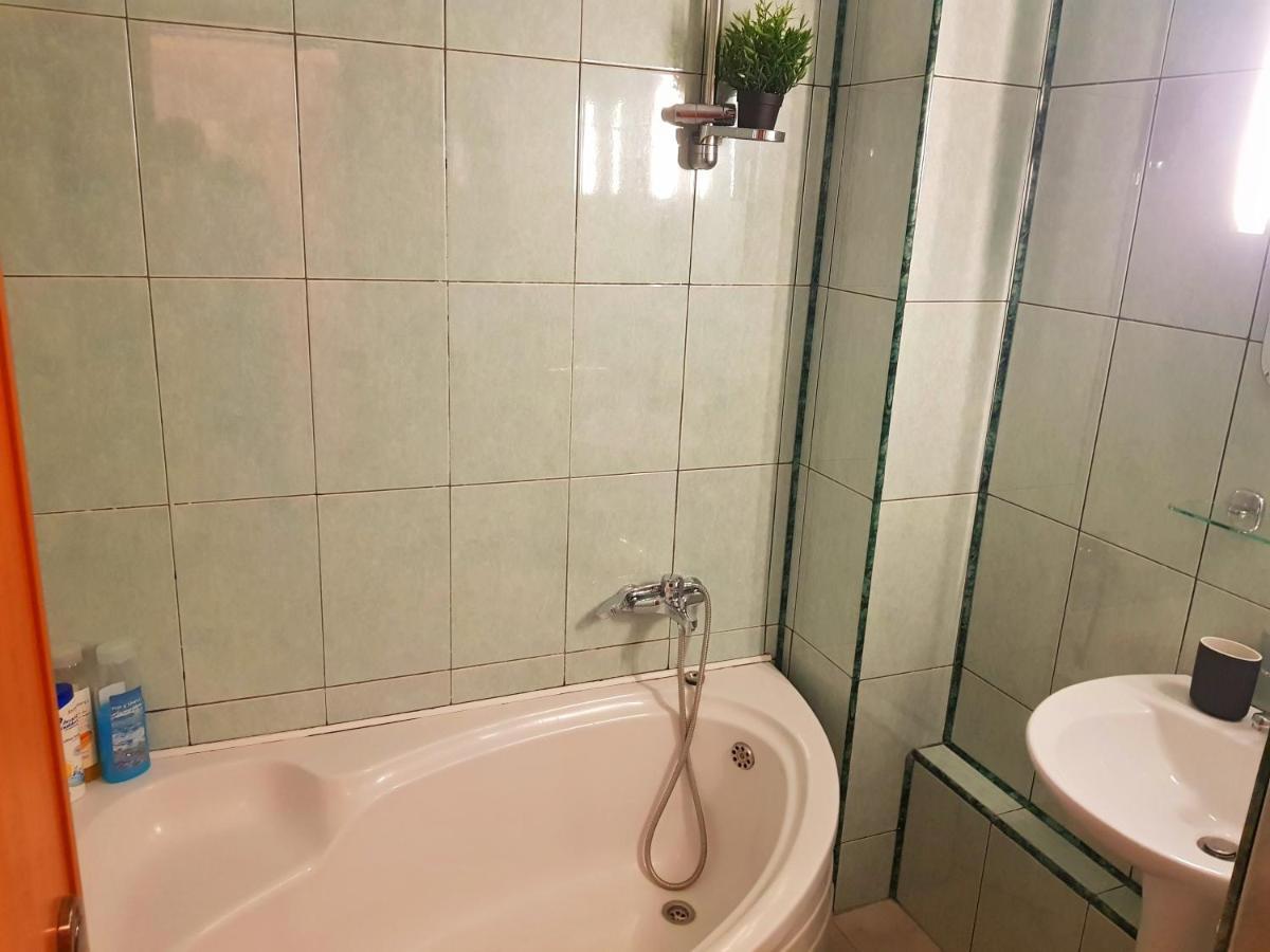 בוקרשט Apartment With Amazing View Near Old Town מראה חיצוני תמונה
